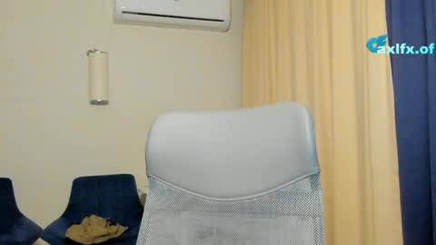 Snapshot of axl_fx chatting on May 22, 1:02 am Axl online show from May 22, 1:02 am