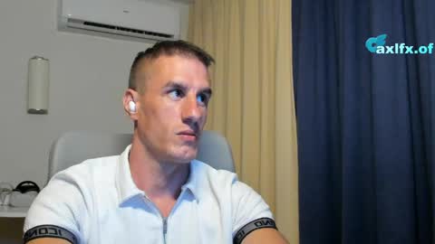 Snapshot of axl_fx chatting on June 5, 12:17 am Axl online show from June 5, 12:17 am