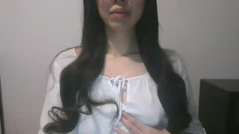 axue online show from December 18, 10:24 pm