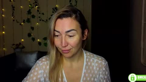 Jully online show from January 11, 6:24 pm