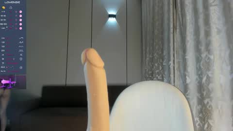 Aya online show from February 1, 10:41 pm