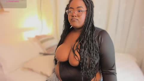 Snapshot of ayanaa_ebony_ chatting on April 6, 12:06 pm Ayana online show from April 6, 12:06 pm