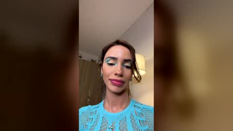 Snapshot of ayanalys chatting on March 28, 10:09 pm Alya online show from March 28, 10:09 pm