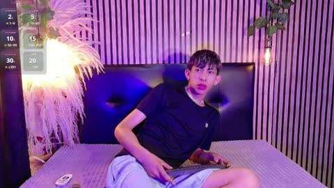 Ayano Aishi online show from April 1, 1:01 pm