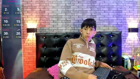 Ayano Aishi online show from June 9, 10:05 am