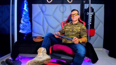 Ayden Miller online show from December 10, 6:54 am
