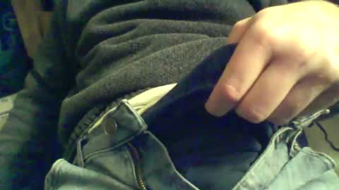 Snapshot of aydum79 chatting on January 12, 7:57 am aydum79 online show from January 12, 7:57 am