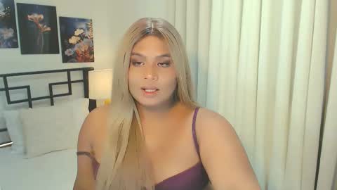 AYESHA online show from March 17, 11:30 pm