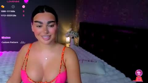 Snapshot of ayla_demir chatting on November 15, 10:59 pm Ayla Demir online show from November 15, 10:59 pm