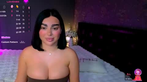 Snapshot of ayla_demir chatting on November 27, 11:07 pm Ayla Demir online show from November 27, 11:07 pm