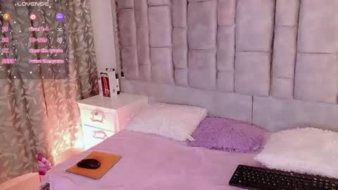 ayla_han online show from July 8, 5:45 am