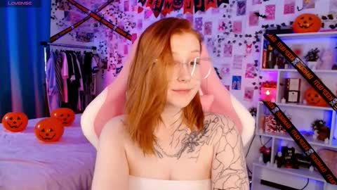 Ayla hill online show from October 21, 12:17 pm