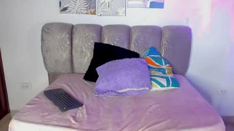 aylah_beckham online show from June 4, 11:16 am