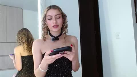 AYLEEN    online show from February 1, 1:42 pm