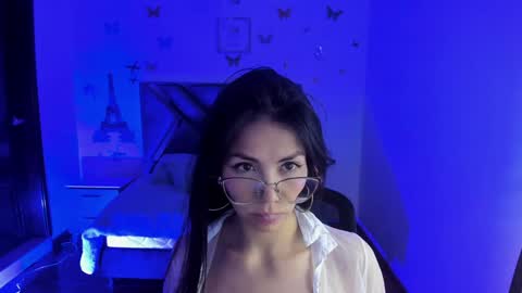 Aylin online show from December 6, 11:57 pm