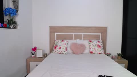 Aylin Ross online show from November 3, 8:32 pm