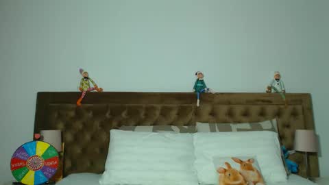 Aylin online show from November 6, 3:40 am