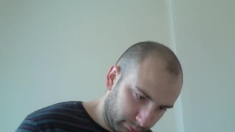 Snapshot of aymax95 chatting on February 10, 9:57 am AYBOY online show from February 10, 9:57 am