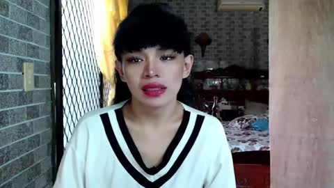 aymkyline online show from October 13, 1:16 am