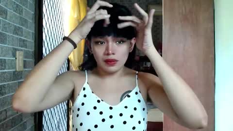 Snapshot of aymkyline chatting on April 20, 4:04 am aymkyline online show from April 20, 4:04 am
