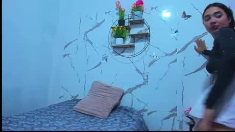 Aymy online show from December 21, 10:50 pm