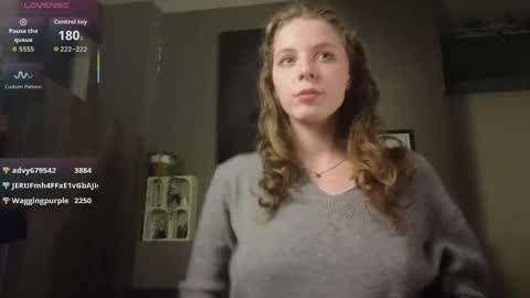 Snapshot of ayreenmoore chatting on March 22, 7:06 pm Ayreen Moore online show from March 22, 7:06 pm