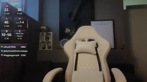 Snapshot of ayreenmoore chatting on March 23, 2:10 pm Ayreen Moore online show from March 23, 2:10 pm