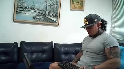 Ayrton naffah2 online show from September 25, 8:12 pm