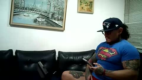 Snapshot of ayrton_naffah2 chatting on April 5, 4:09 am Ayrton naffah2 online show from April 5, 4:09 am