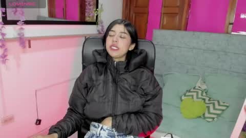 Aysha online show from June 5, 6:52 am