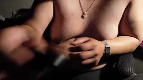 Snapshot of ayyyyletsgo chatting on October 5, 1:53 pm MG online show from October 5, 1:53 pm