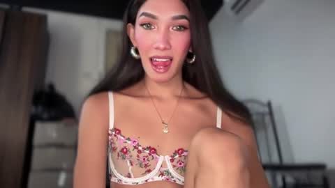 Snapshot of azalea_cum69 chatting on June 11, 2:11 am azalea_cum69 online show from June 11, 2:11 am