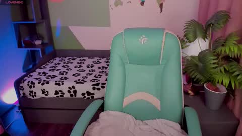 Azaliya online show from November 5, 6:24 am