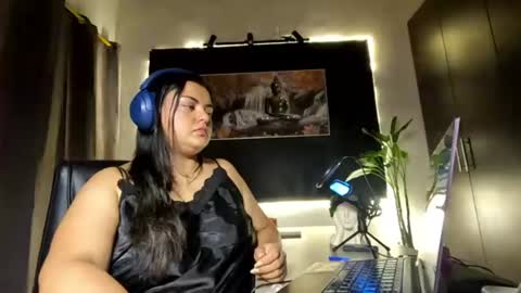 Snapshot of azaraonyx chatting on June 13, 3:43 pm Goddess Azara online show from June 13, 3:43 pm