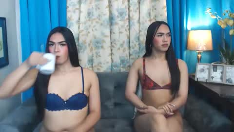 Snapshot of azelkimbrutas chatting on March 19, 1:37 pm azelkimbrutas online show from March 19, 1:37 pm