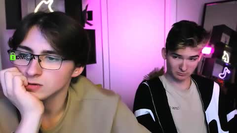 azen_rush online show from December 18, 6:08 am