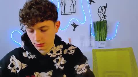 azen_rush online show from February 4, 12:11 pm