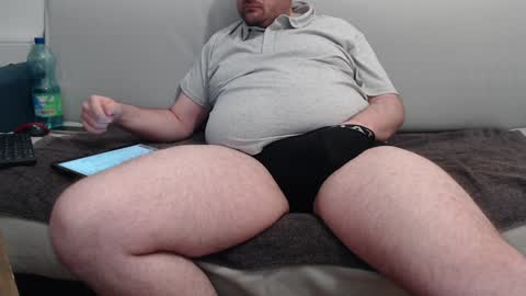 Snapshot of azer912 chatting on January 27, 8:49 pm Azer online show from January 27, 8:49 pm