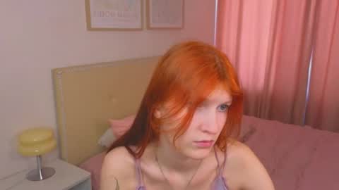 Snapshot of azoze1 chatting on July 31, 2:49 pm Zoe online show from July 31, 2:49 pm