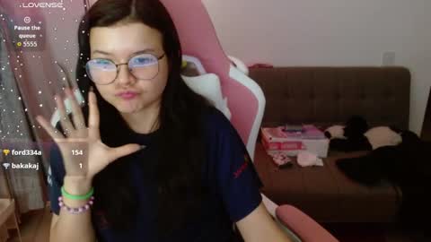 Snapshot of azu_chan chatting on March 7, 1:13 am Azu online show from March 7, 1:13 am