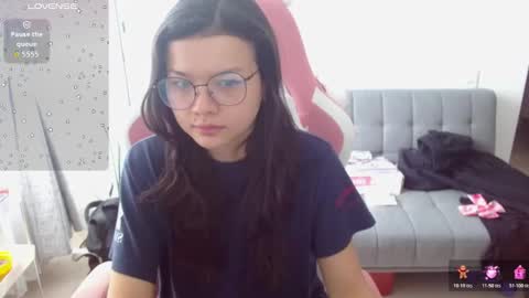 Snapshot of azu_chan chatting on March 7, 1:41 pm Azu online show from March 7, 1:41 pm