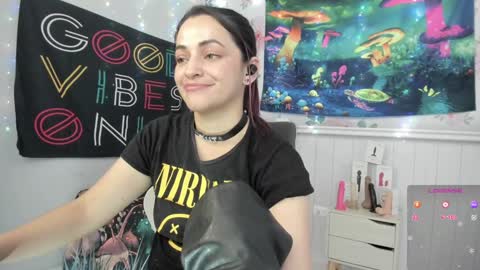 Azucena R online show from December 13, 7:10 pm