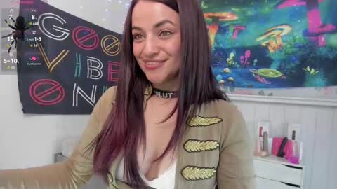 Azucena R online show from September 18, 2:30 pm