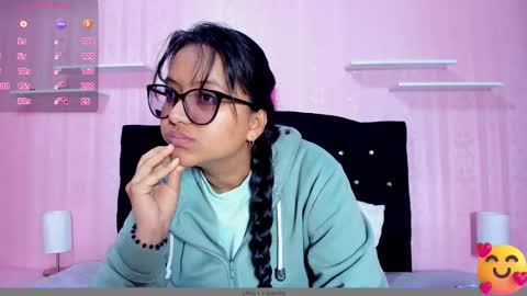 Snapshot of azul_moon chatting on September 24, 3:43 am azul_moon online show from September 24, 3:43 am