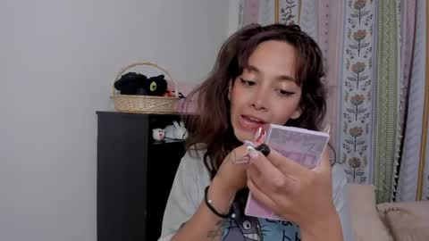 azumi saan online show from May 6, 2:08 am