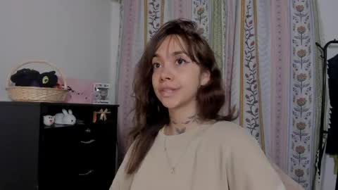 azumi saan online show from May 15, 2:40 am