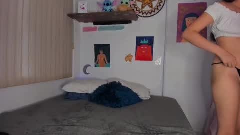 azumie online show from December 6, 7:34 pm