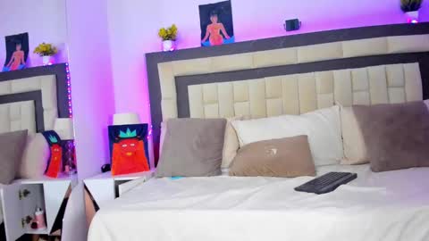azumie online show from January 20, 2:25 pm