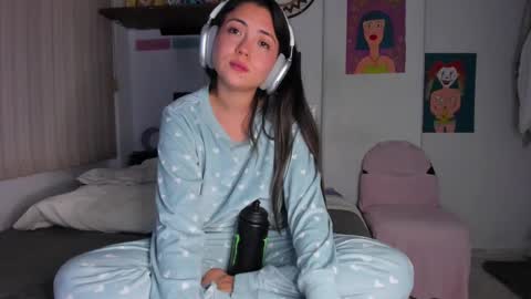 azumie online show from March 6, 8:48 pm