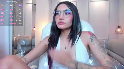 Azura online show from October 7, 7:33 pm